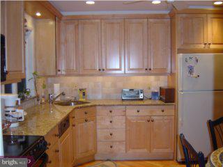 751 Woodside Road Rydal, PA 19046 - Photo 3 of 5