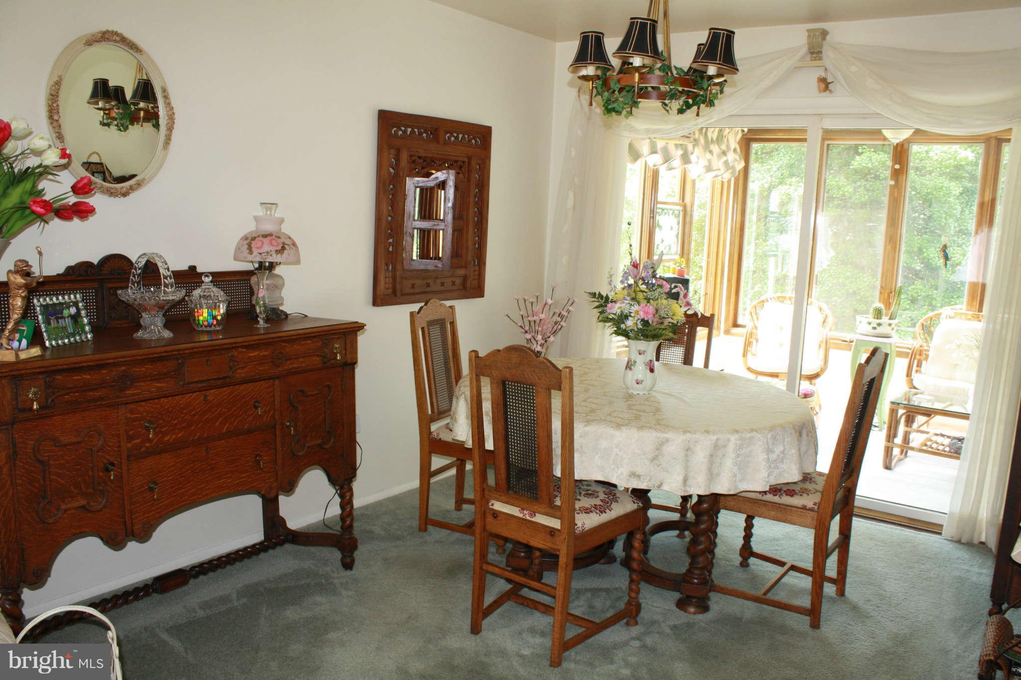 9109 Covered Bridge Road Baltimore, MD 21234 - Photo 17 of 30 Dining Room