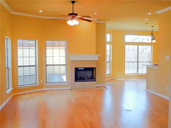 $499,000 | 504 Phillip Drive, Cedar Hill, TX 75104