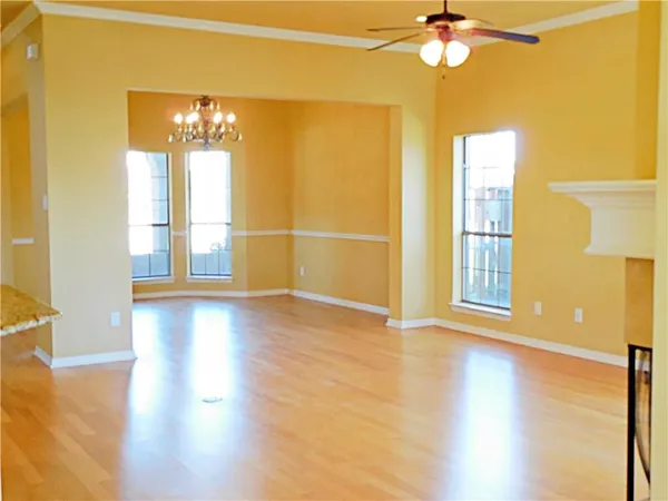 $499,000 | 504 Phillip Drive, Cedar Hill, TX 75104