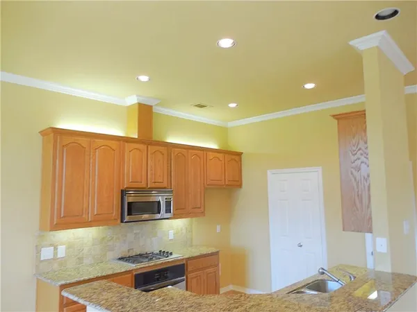 $499,000 | 504 Phillip Drive, Cedar Hill, TX 75104