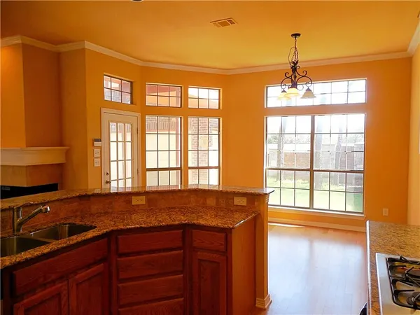 $499,000 | 504 Phillip Drive, Cedar Hill, TX 75104