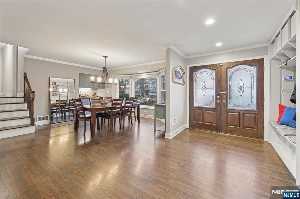 22 Maplewood Road Closter, NJ 07624 - Photo 3 of 31