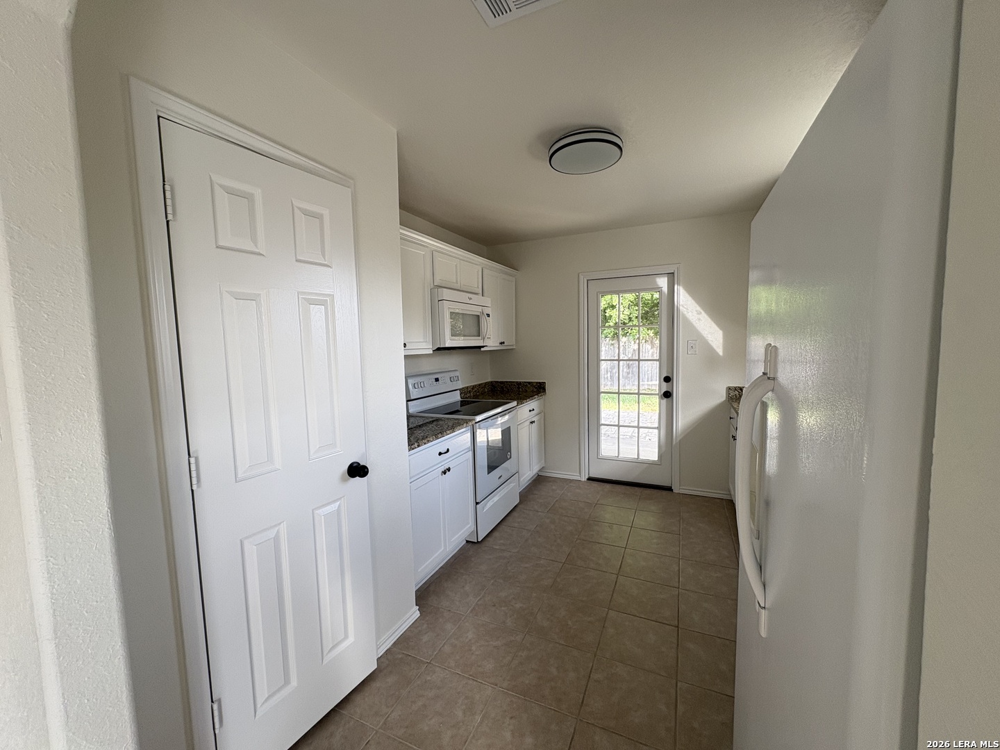 10418 Alsfeld Ranch Helotes, TX 78023 - Photo 5 of 29