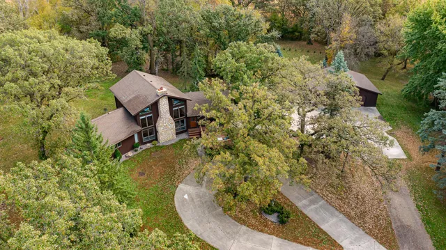 $525,000 | 495 Oakview Drive, Claremont, MN 55924