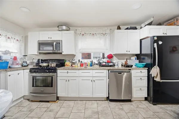$439,900 | 175 Montgomery Avenue, Providence, RI 02905