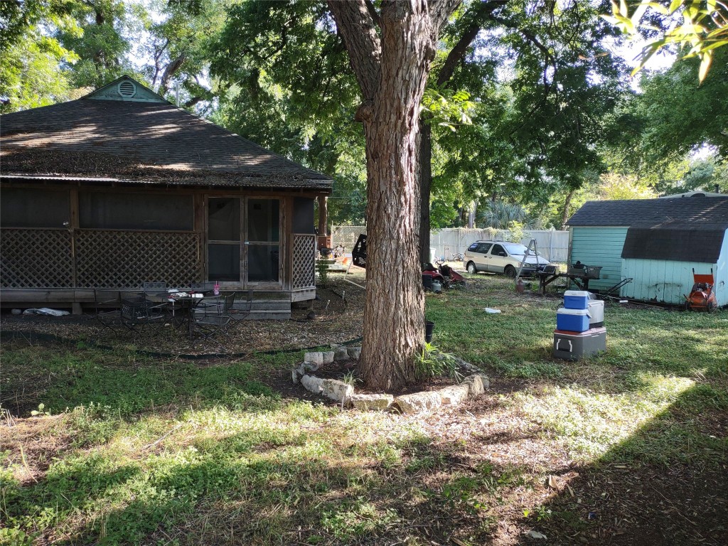 680 Tillery Street Austin, TX 78702 - Photo 14 of 31