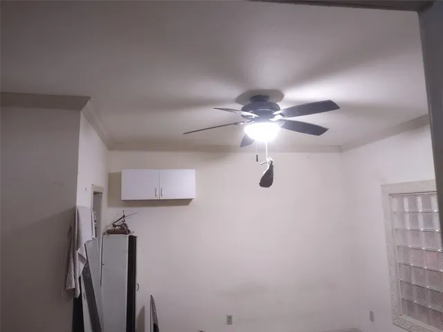 $4,500 | 680 Tillery Street, Austin, TX 78702