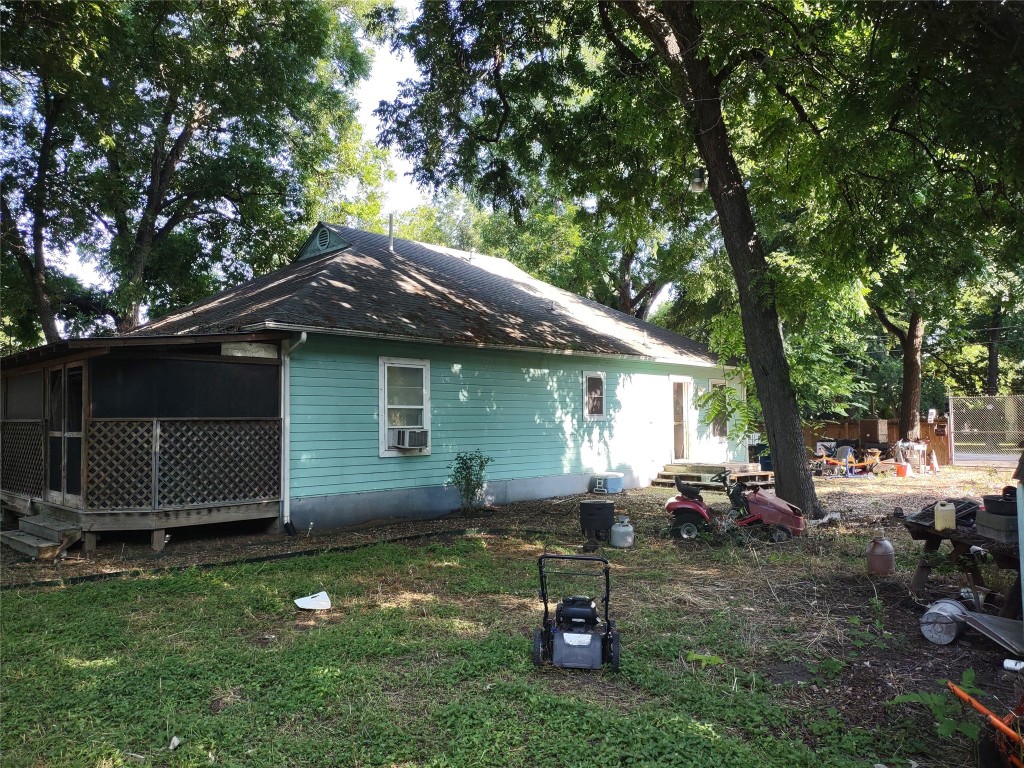 680 Tillery Street Austin, TX 78702 - Photo 6 of 31