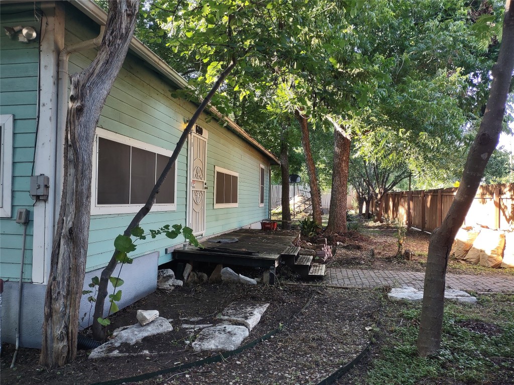 680 Tillery Street Austin, TX 78702 - Photo 7 of 31