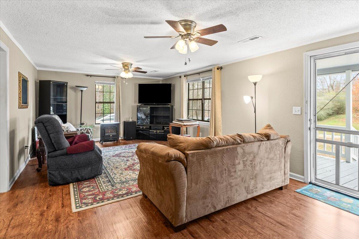 458 Boss Road Chickamauga, GA 30707 - Photo 4 of 29 26-IMG_6095