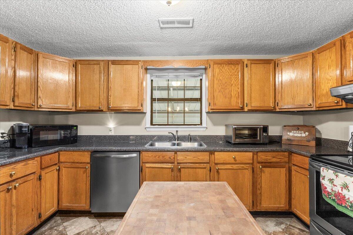 458 Boss Road Chickamauga, GA 30707 - Photo 9 of 29 21-IMG_6114