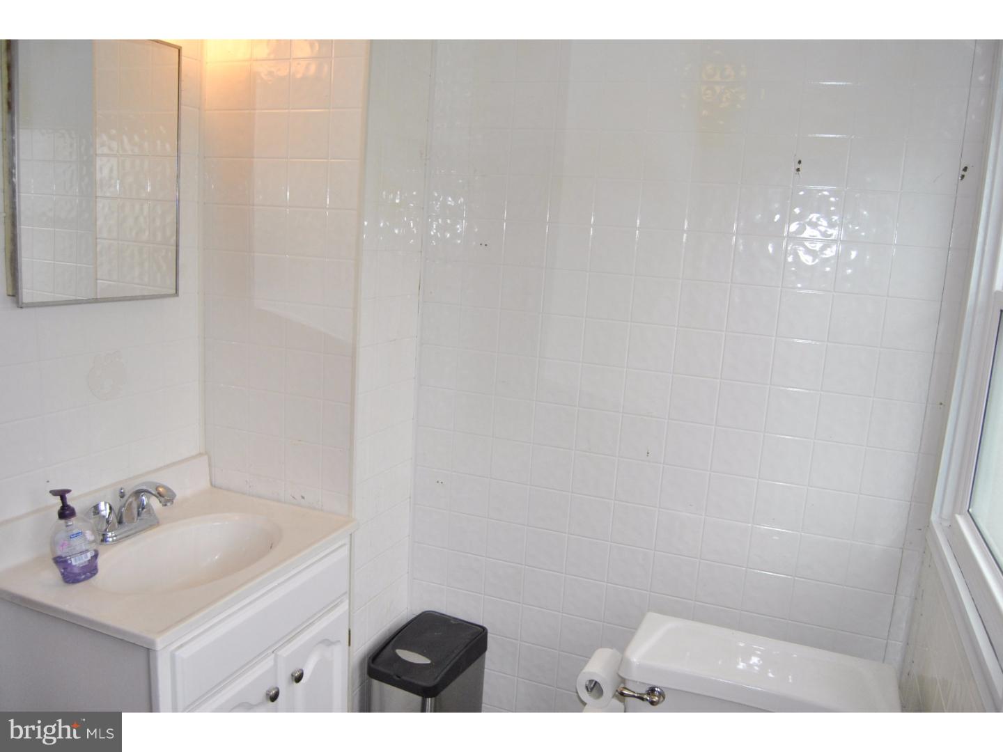 13 Flamingo Road Hatboro, PA 19040 - Photo 15 of 25 Bathroom