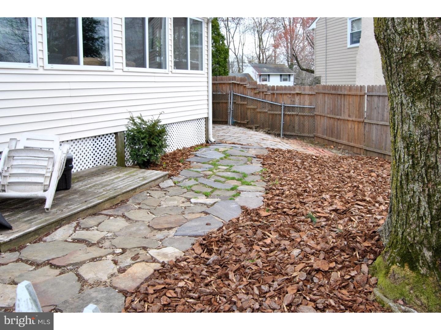 13 Flamingo Road Hatboro, PA 19040 - Photo 20 of 25 Back Yard