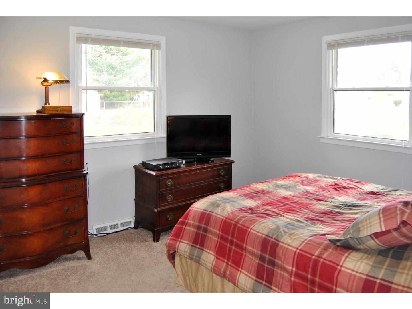 13 Flamingo Road Hatboro, PA 19040 - Photo 10 of 25 Master Bedroom