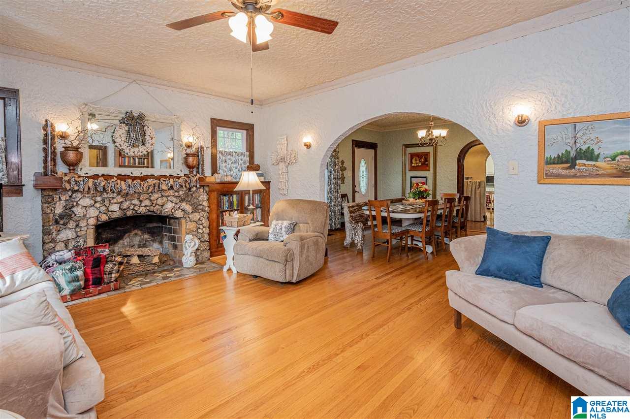 824 Hillcrest Road Birmingham, AL 35235 - Photo 2 of 49