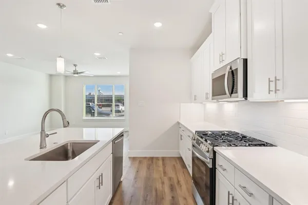 $3,149 | 12895 Red Hawk Drive, Unit 19, Dallas, TX 75234