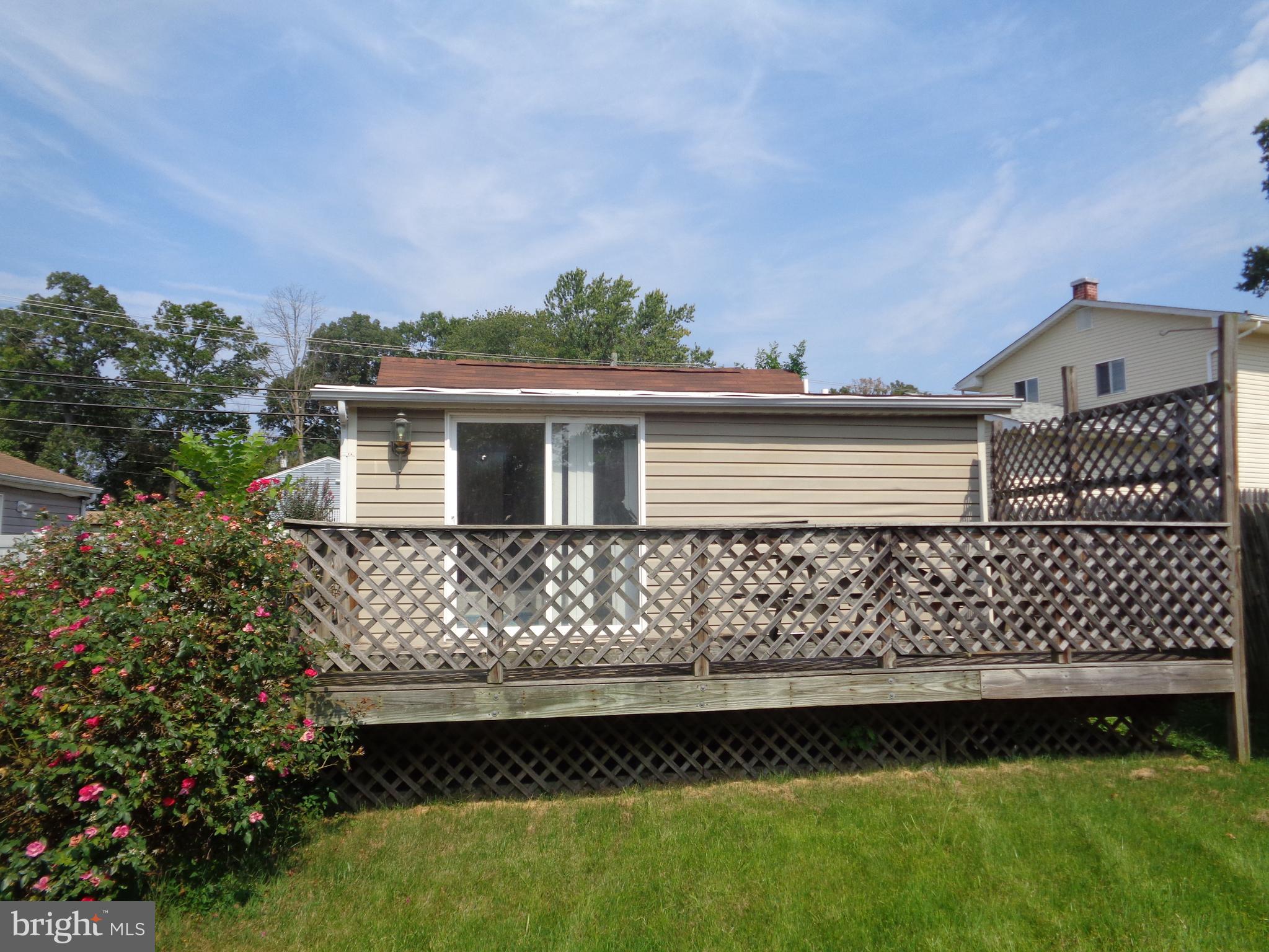 323 Londontown Road Edgewater, MD 21037 - Photo 14 of 19 Rear Deck