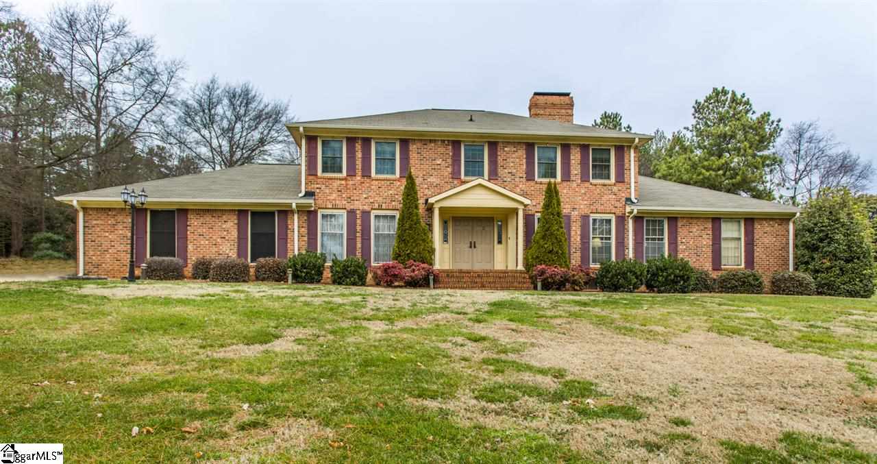 306 Raven Road Greenville, SC 29615 - Photo 1 of 27