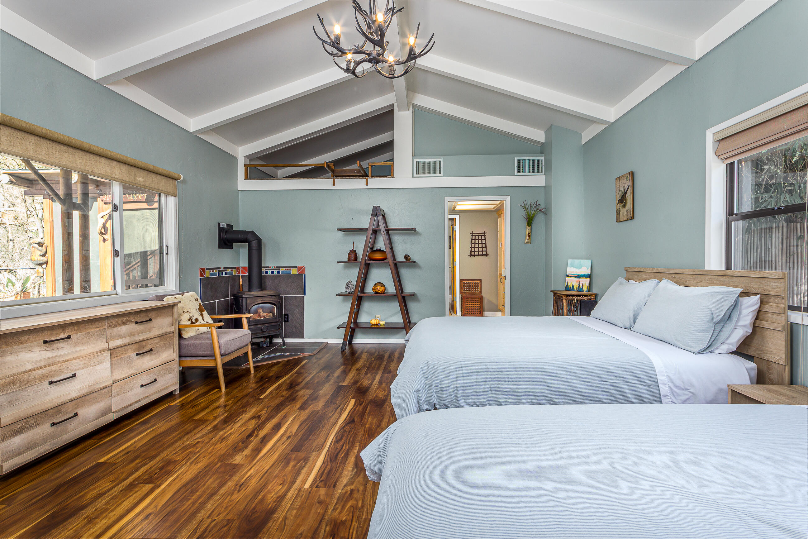 43195 South Fork Drive Three Rivers, CA 93271 - Photo 23 of 70 Bedroom 3