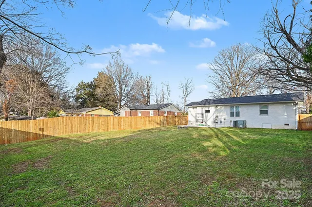 $360,000 | 2218 Amesbury Avenue, Charlotte, NC 28205