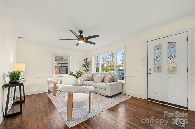 $360,000 | 2218 Amesbury Avenue, Charlotte, NC 28205