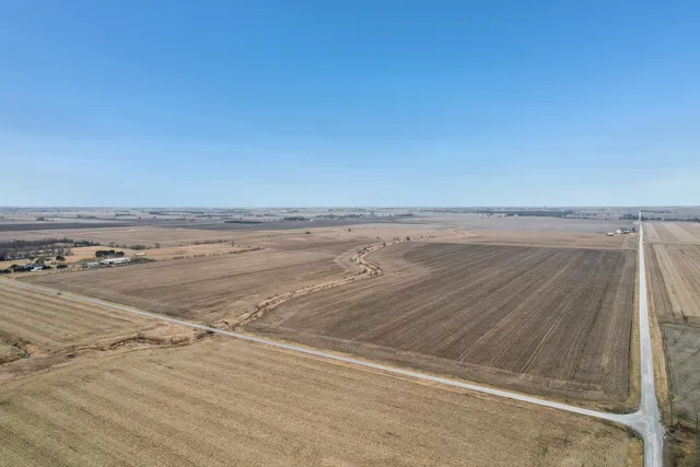 $255,000 | 32309 South Cedar Road, Manhattan, IL 60442