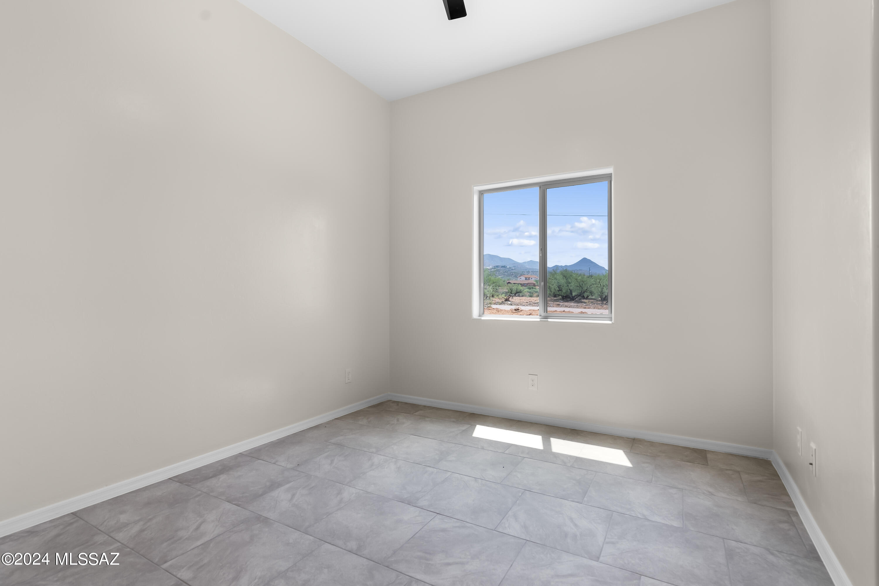 1661 Círculo Ballena Rio Rico, AZ 85648 - Photo 19 of 26
