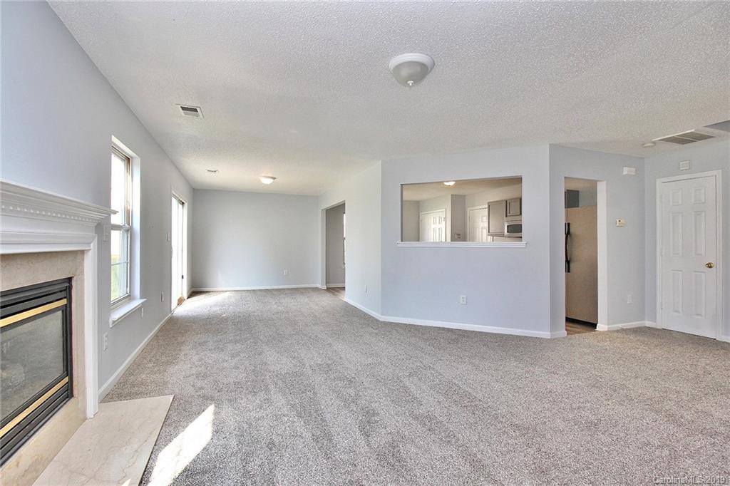 6711 Horace Mann Road Charlotte, NC 28269 - Photo 5 of 28