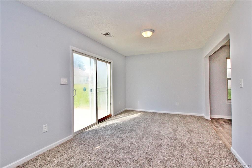 6711 Horace Mann Road Charlotte, NC 28269 - Photo 7 of 28