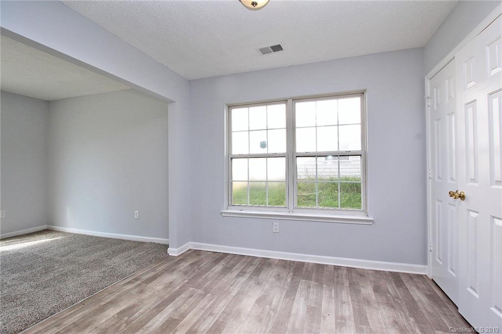 6711 Horace Mann Road Charlotte, NC 28269 - Photo 10 of 28