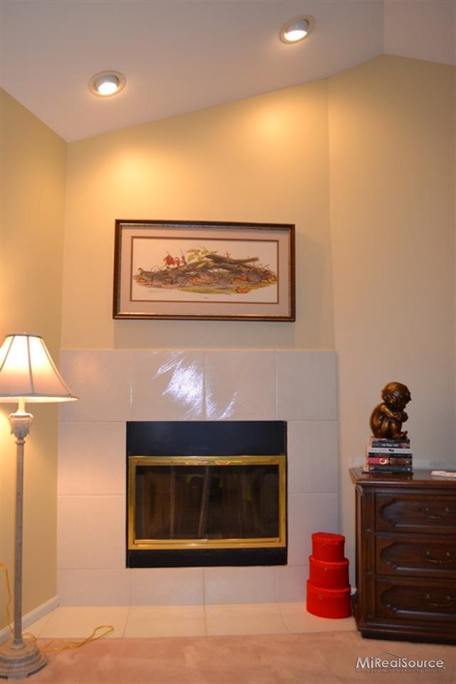 1034 Bluebird Drive Rochester, MI 48307 - Photo 12 of 26 31162293-11.JPG