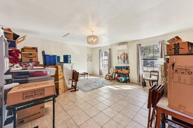 $575,000 | 111 Post Oak Lane, Elgin, TX 78621