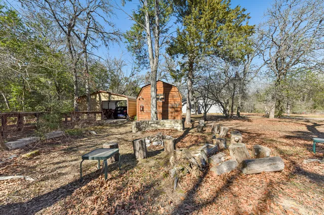 $575,000 | 111 Post Oak Lane, Elgin, TX 78621