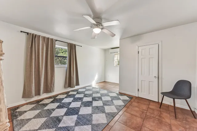 $575,000 | 111 Post Oak Lane, Elgin, TX 78621