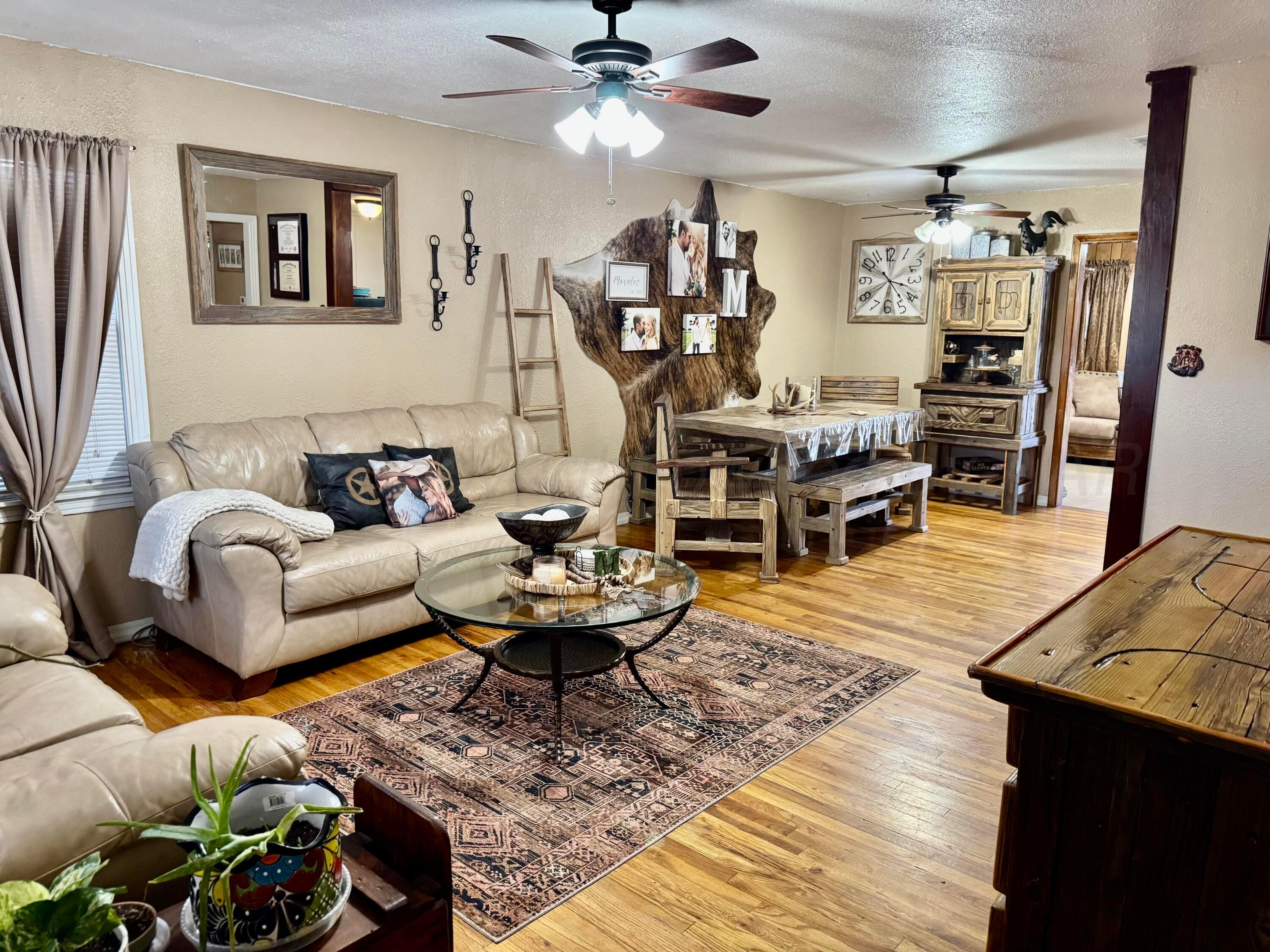 833 Conklin Street Canadian, TX 79014 - Photo 3 of 15 IMG_0400