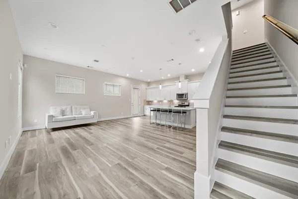 $2,099 | 7510 Sandle Street, Houston, TX 77088