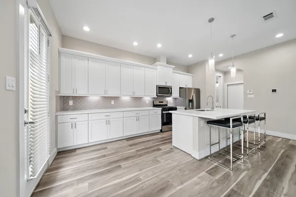 $2,099 | 7510 Sandle Street, Houston, TX 77088