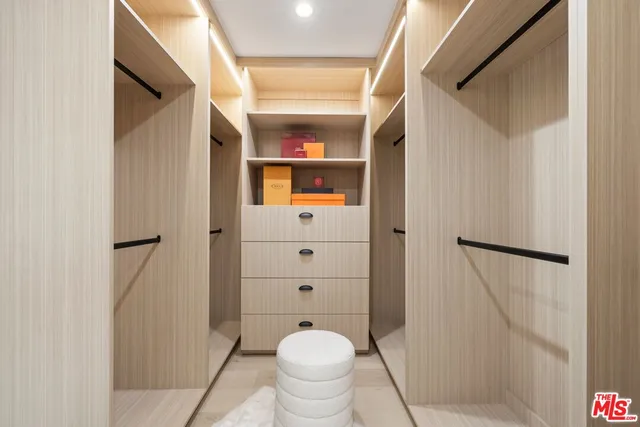 $3,295,000 | 15415 Milldale Drive, Los Angeles, CA 90077