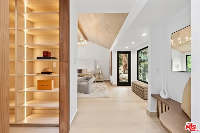 $3,295,000 | 15415 Milldale Drive, Los Angeles, CA 90077