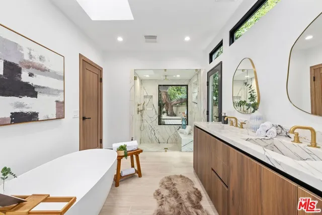 $3,295,000 | 15415 Milldale Drive, Los Angeles, CA 90077