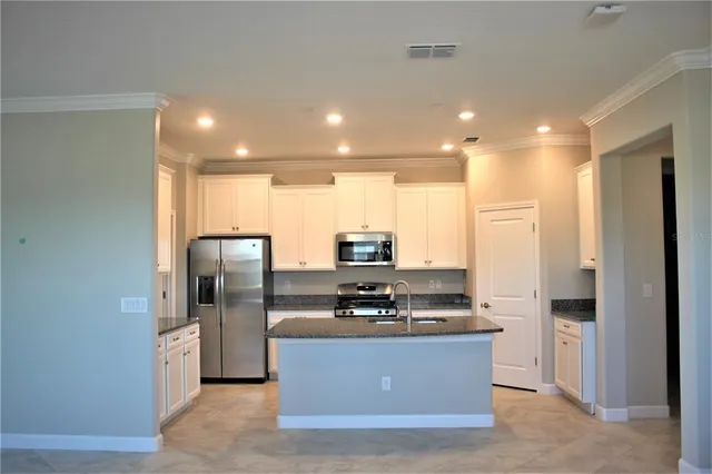 $2,900 | 9077 Shadyside Lane, Land O Lakes, FL 34637