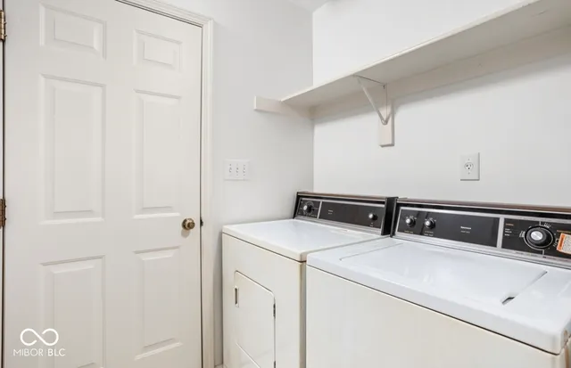 $289,000 | 902 Amesbury Court, Indianapolis, IN 46217