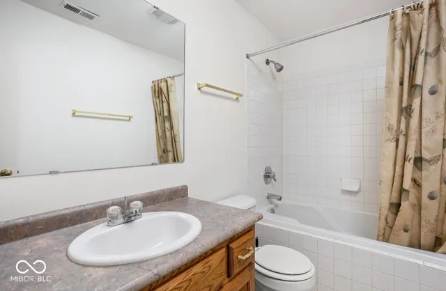 $289,000 | 902 Amesbury Court, Indianapolis, IN 46217