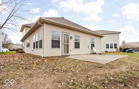 $289,000 | 902 Amesbury Court, Indianapolis, IN 46217