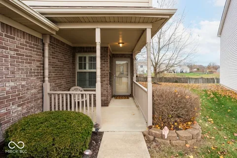 $289,000 | 902 Amesbury Court, Indianapolis, IN 46217