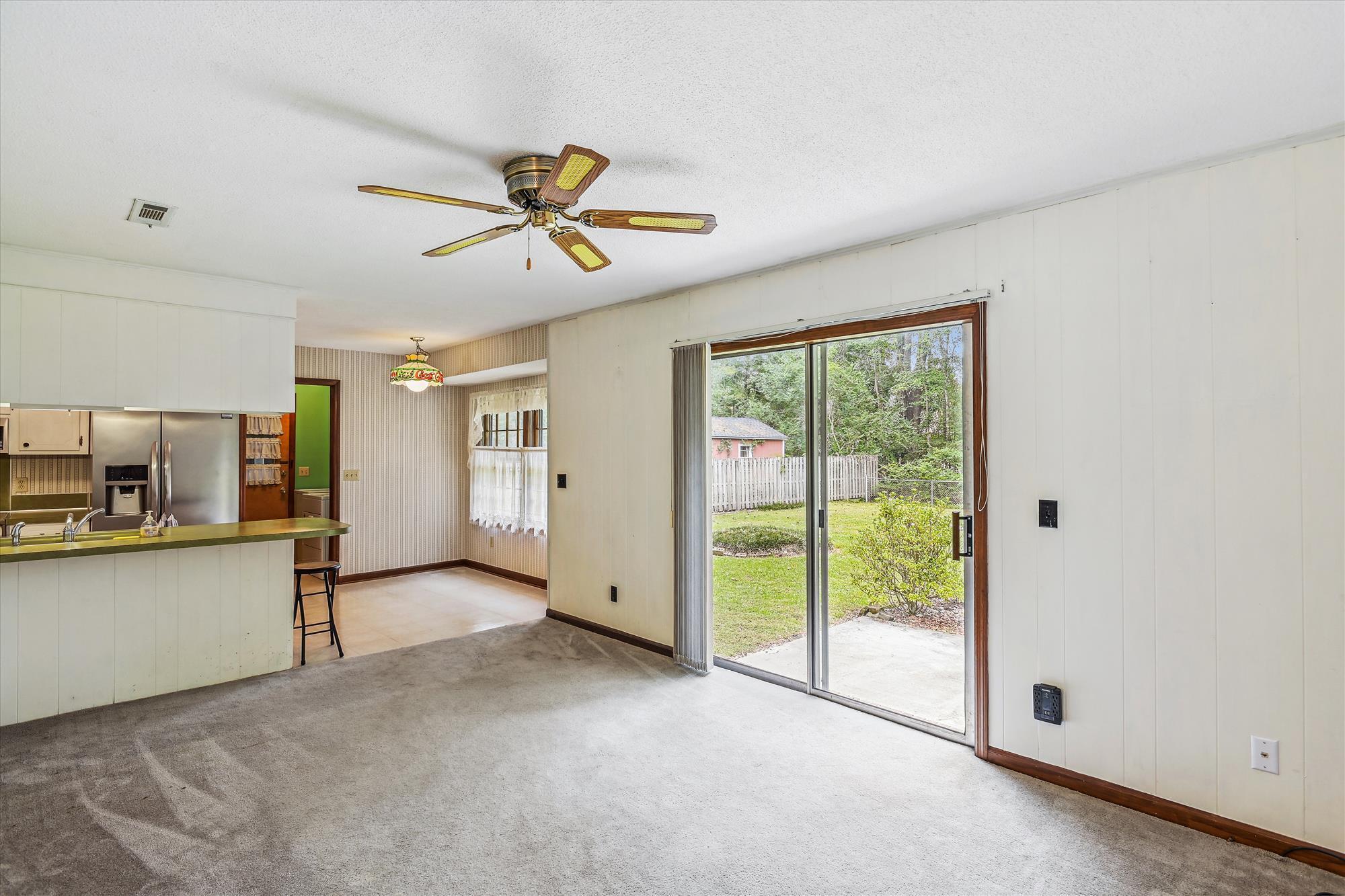 320 Heber Road Summerville, SC 29485 - Photo 14 of 36 main level-family room-_dsc7362