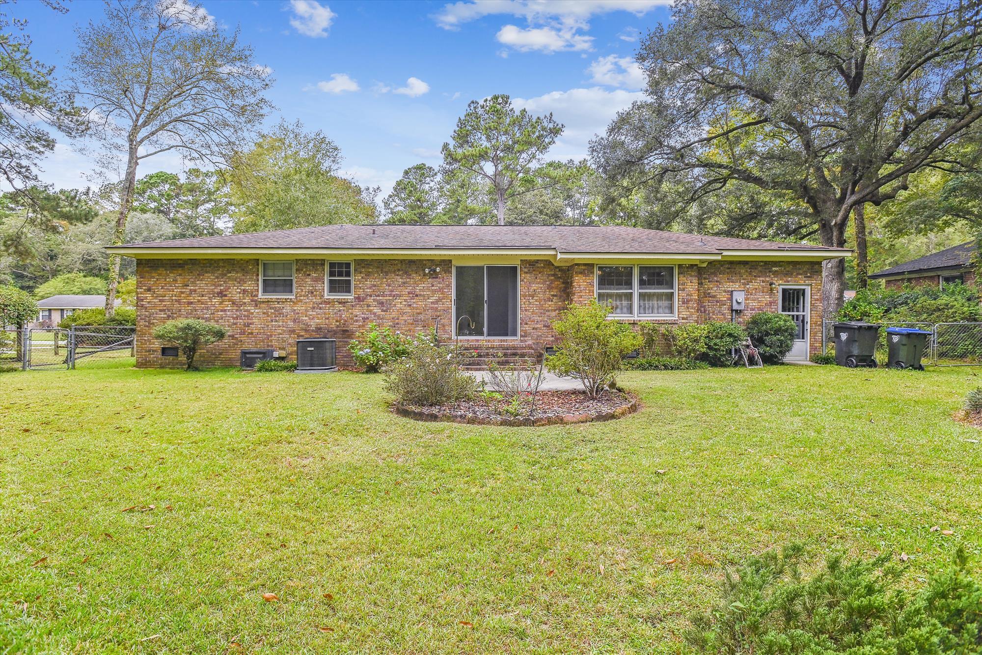 320 Heber Road Summerville, SC 29485 - Photo 4 of 36 exterior-back elevation-_dsc7450