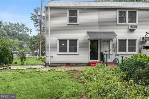 $199,000 | 3 D Plateau Place, Greenbelt, MD 20770
