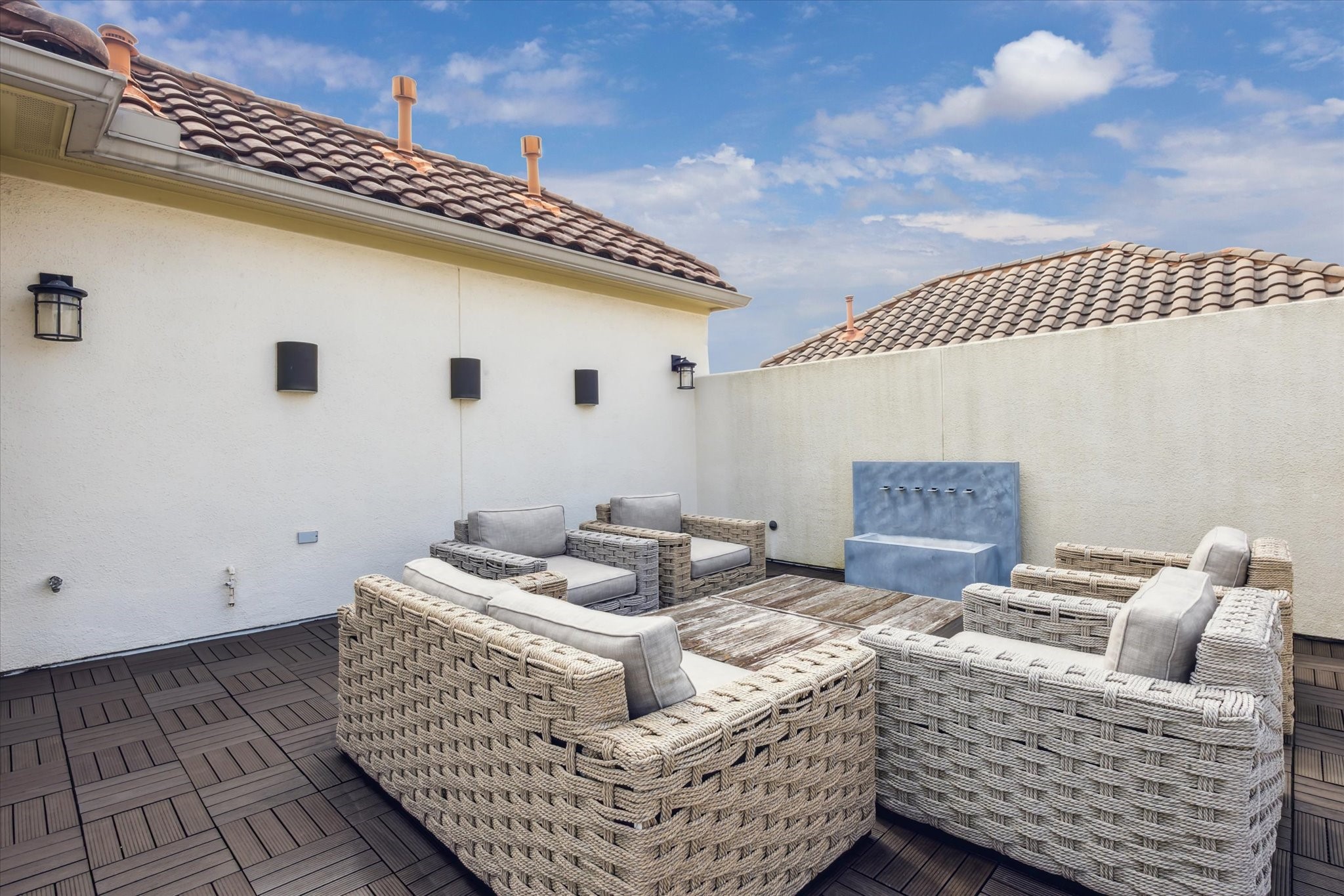 2405 Richton Street Houston, TX 77098 - Photo 23 of 24 a living room with furniture